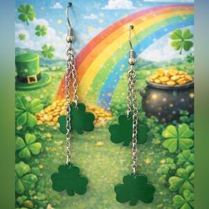 Green Shamrock Dangle Earrings
